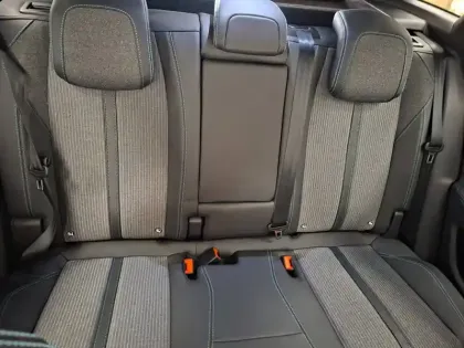 Photo 26 Peugeot 3008  Hybrid 225 e-EAT8