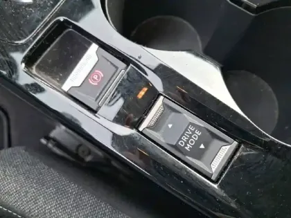 Photo 28 Peugeot 208  PureTech 100 S&S EAT8