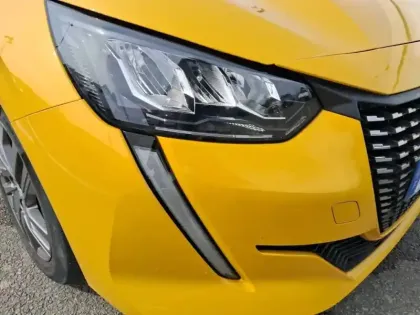 Photo 15 Peugeot 208  PureTech 100 S&S EAT8