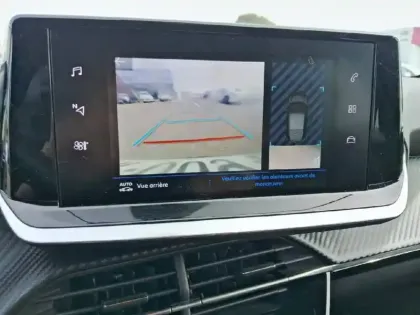 Photo 25 Peugeot 208  PureTech 100 S&S EAT8