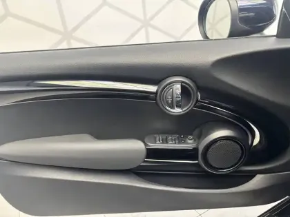 Photo 35 Mini Mini Cabriolet Cooper 136 ch DKG7