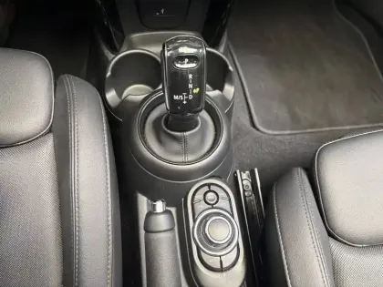 Photo 23 Mini Mini Cabriolet Cooper 136 ch DKG7