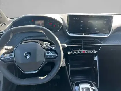 Photo 7 Peugeot 2008  Hybrid 110 e-DCS6