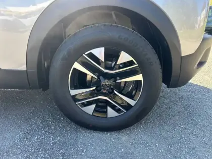 Photo 12 Peugeot 2008  Hybrid 110 e-DCS6