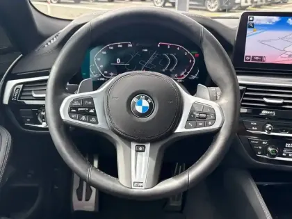 Photo 5 BMW Serie 5 Touring 540d TwinPower Turbo xDrive 340 ch BVA8