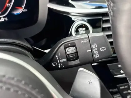 Photo 28 BMW Serie 5 Touring 540d TwinPower Turbo xDrive 340 ch BVA8