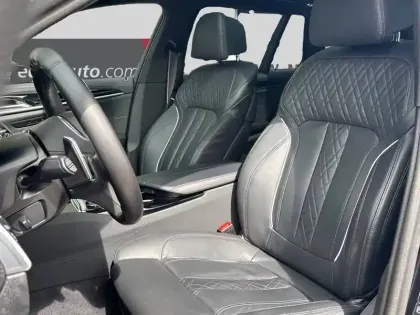 Photo 8 BMW Serie 5 Touring 540d TwinPower Turbo xDrive 340 ch BVA8