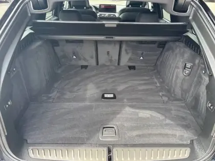 Photo 6 BMW Serie 5 Touring 540d TwinPower Turbo xDrive 340 ch BVA8