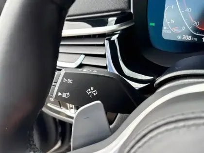 Photo 29 BMW Serie 5 Touring 540d TwinPower Turbo xDrive 340 ch BVA8