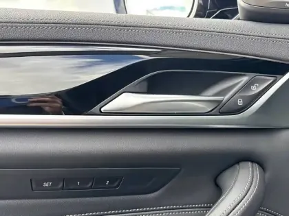 Photo 20 BMW Serie 5 Touring 540d TwinPower Turbo xDrive 340 ch BVA8