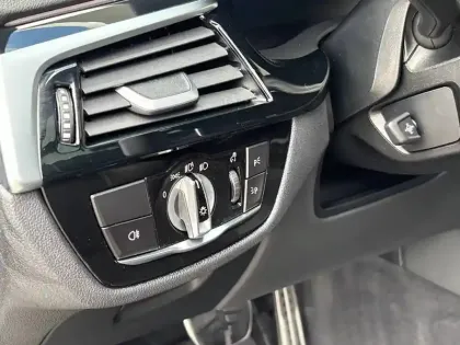 Photo 23 BMW Serie 5 Touring 540d TwinPower Turbo xDrive 340 ch BVA8