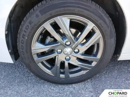 Photo 11 Peugeot 208  PureTech 75 S&S BVM5