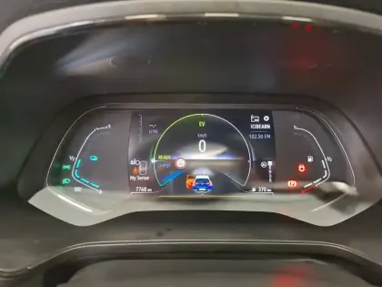 Photo 20 Renault Captur  E-Tech full hybrid 145