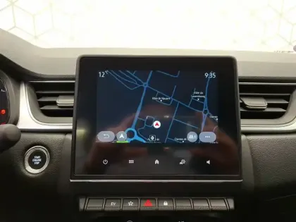 Photo 18 Renault Captur  E-Tech full hybrid 145