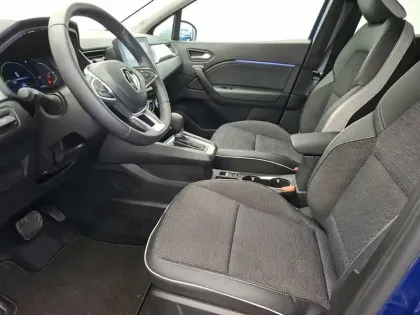 Photo 11 Renault Captur  E-Tech full hybrid 145