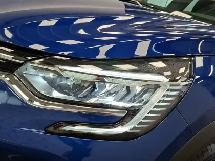 Photo 36 Renault Captur  E-Tech full hybrid 145