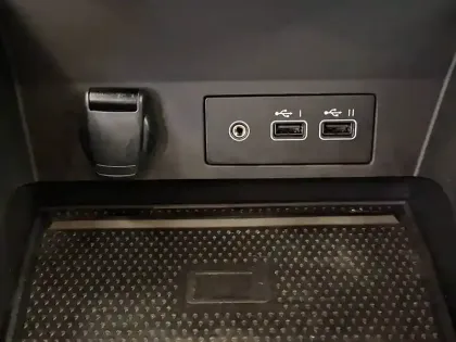 Photo 30 Renault Captur  E-Tech full hybrid 145