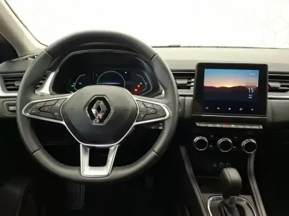 Photo 13 Renault Captur  E-Tech full hybrid 145