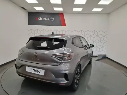 Photo 16 Renault Clio  E-Tech full hybrid 145 ch GSR2