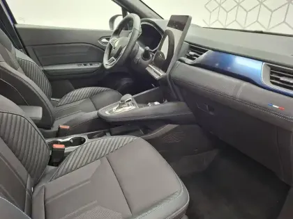 Photo 27 Renault Captur  E-Tech full hybrid 145 ch