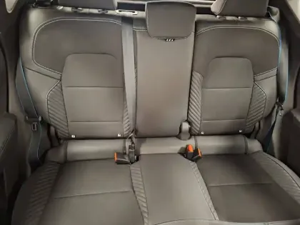 Photo 29 Renault Captur  E-Tech full hybrid 145 ch