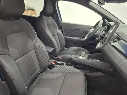 Photo 28 Renault Captur  E-Tech full hybrid 145 ch