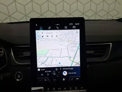 Photo 41 Renault Captur  E-Tech full hybrid 145 ch