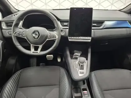 Photo 35 Renault Captur  E-Tech full hybrid 145 ch