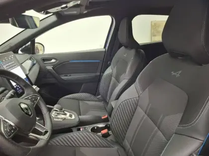 Photo 38 Renault Captur  E-Tech full hybrid 145 ch