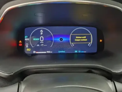 Photo 40 Renault Captur  E-Tech full hybrid 145 ch