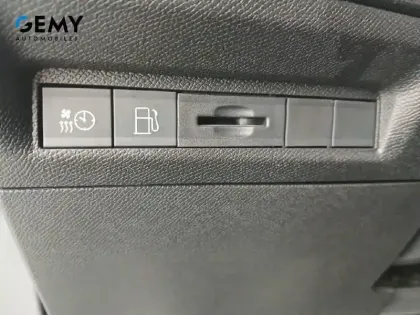 Photo 36 Peugeot 308  PHEV 180 e-EAT8