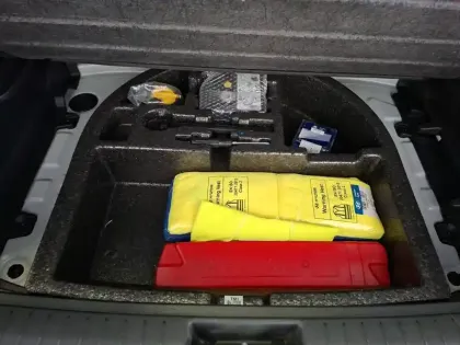 Photo 12 Hyundai Kona  1.6 GDi Hybrid