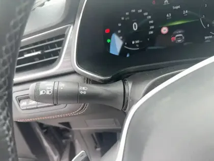 Photo 51 Renault Captur  mild hybrid 160 EDC