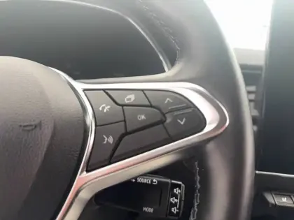 Photo 47 Renault Captur  mild hybrid 160 EDC