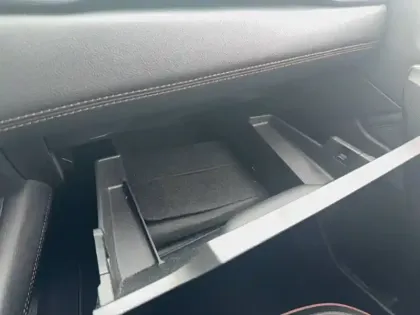 Photo 41 Renault Captur  mild hybrid 160 EDC