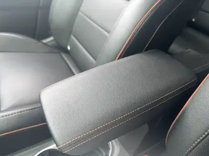 Photo 46 Renault Captur  mild hybrid 160 EDC