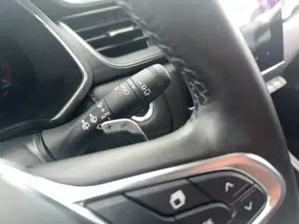 Photo 49 Renault Captur  mild hybrid 160 EDC