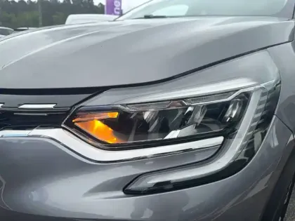 Photo 16 Renault Captur  mild hybrid 160 EDC