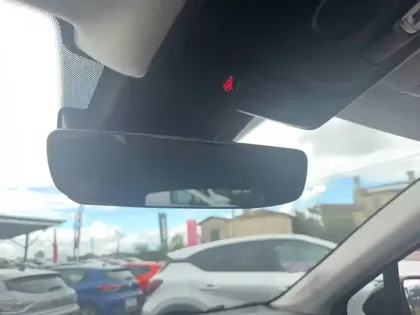 Photo 57 Renault Captur  mild hybrid 160 EDC