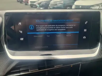 Photo 19 Peugeot 208  PureTech 100 S&S EAT8