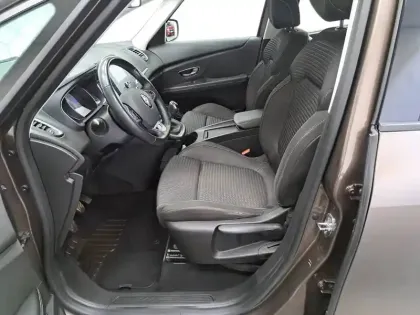 Photo 27 Renault Scenic Grand  dCi 110 Energy