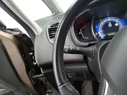 Photo 30 Renault Scenic Grand  dCi 110 Energy