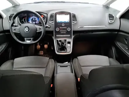 Photo 42 Renault Scenic Grand  dCi 110 Energy