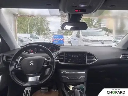 Photo 14 Peugeot 308  BlueHDi 130ch S&S EAT8