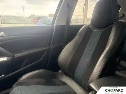 Photo 17 Peugeot 308  BlueHDi 130ch S&S EAT8