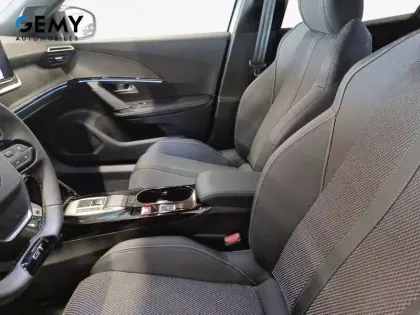 Photo 8 Peugeot 2008  Hybrid 145 e-DCS6