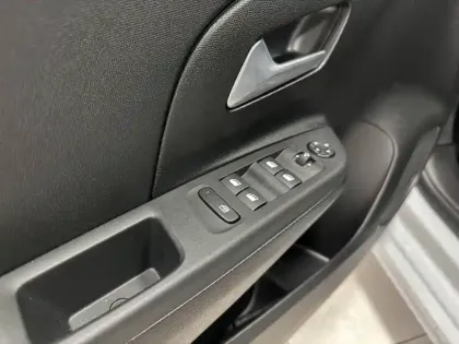 Photo 12 Opel Corsa  1.2 Turbo Hybrid 110 ch Autom