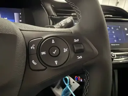 Photo 22 Opel Corsa  1.2 Turbo Hybrid 110 ch Autom