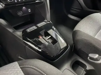 Photo 11 Opel Corsa  1.2 Turbo Hybrid 110 ch Autom