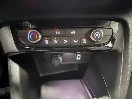 Photo 23 Opel Corsa  1.2 Turbo Hybrid 110 ch Autom